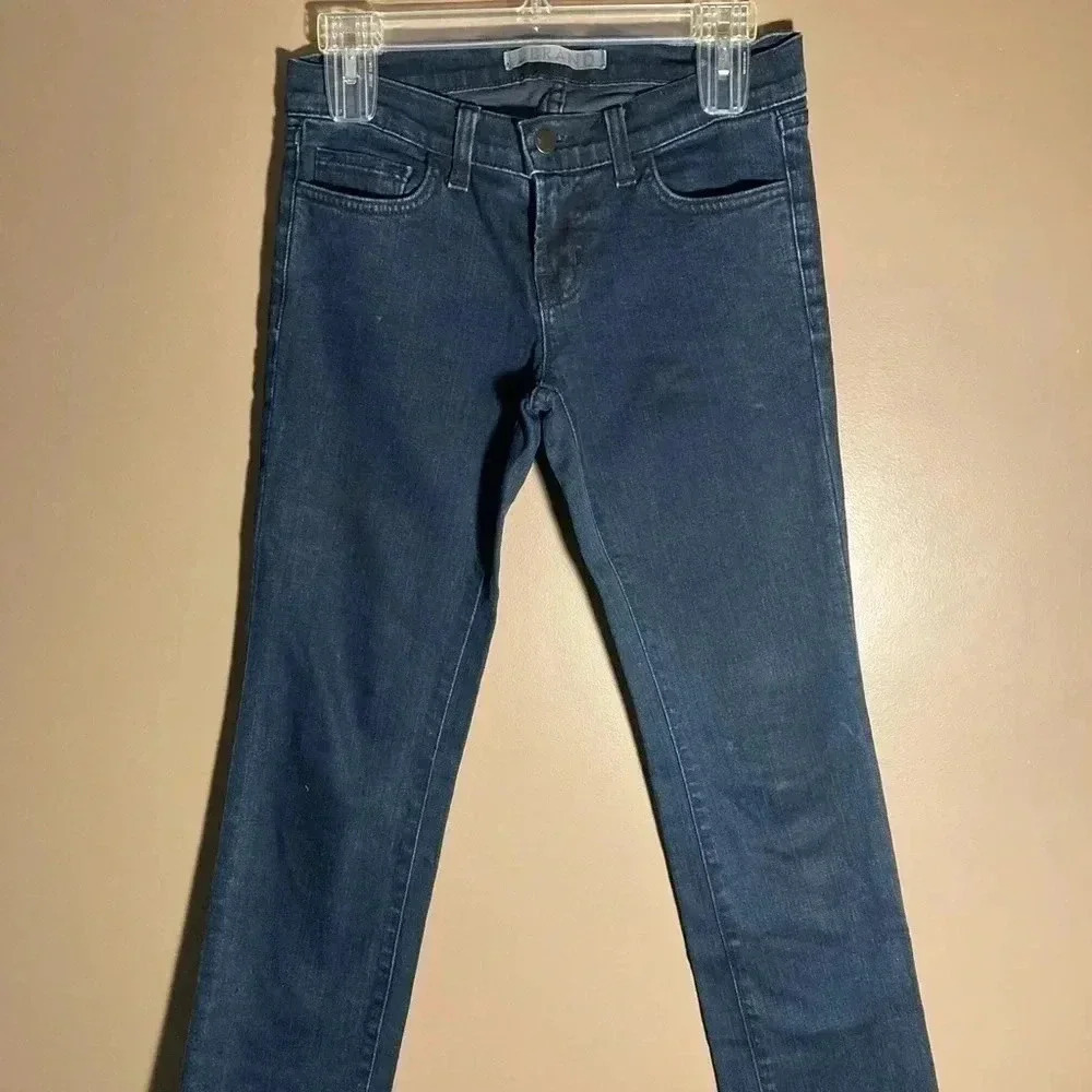 J Brand cut # 1198 bru straight fit jeans